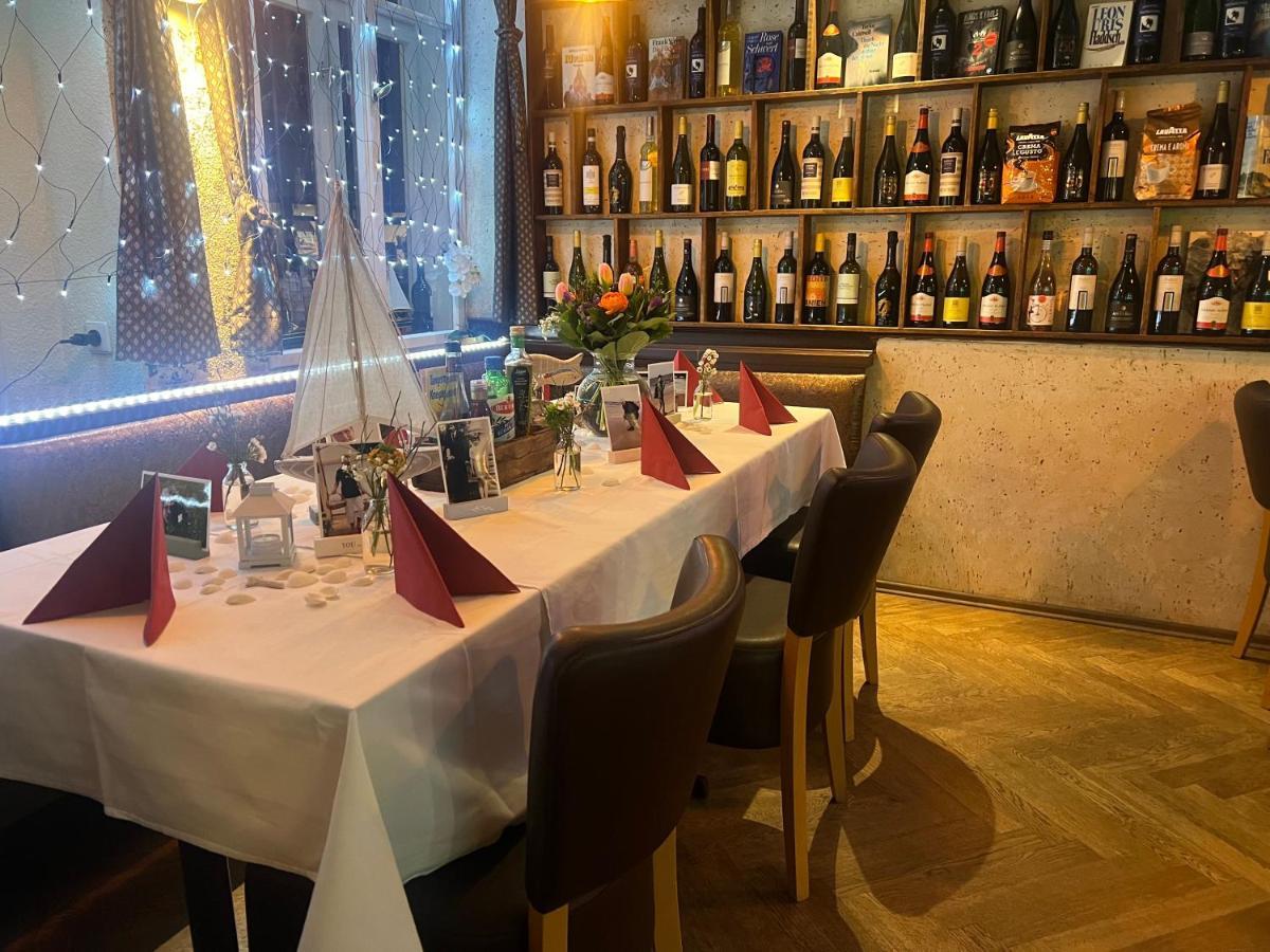 Hotel Am Rathaus Adii 3*